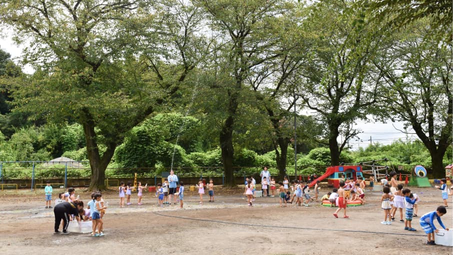 8月